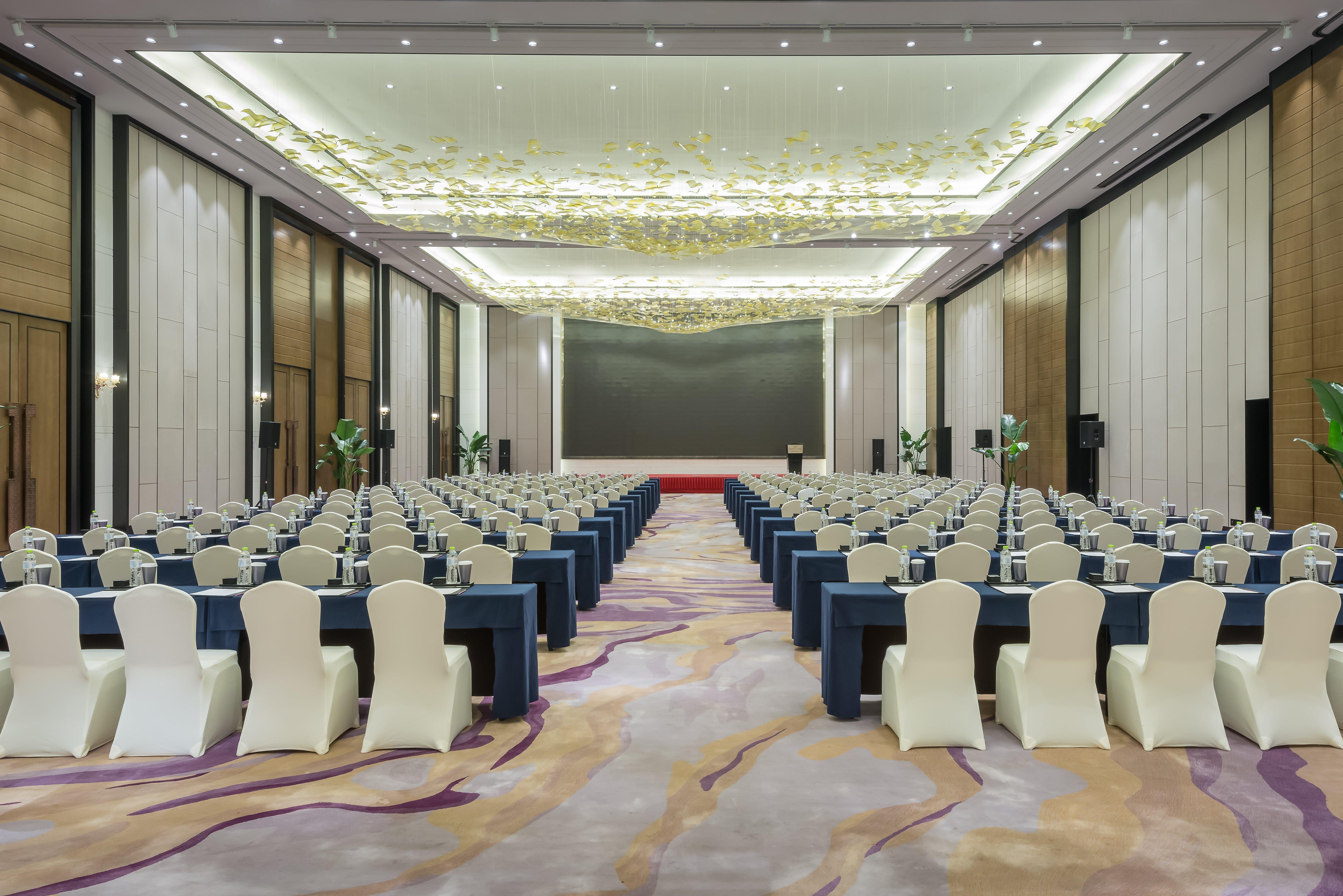 Hotel Crowne Plaza Yibin By Ihg Exterior foto