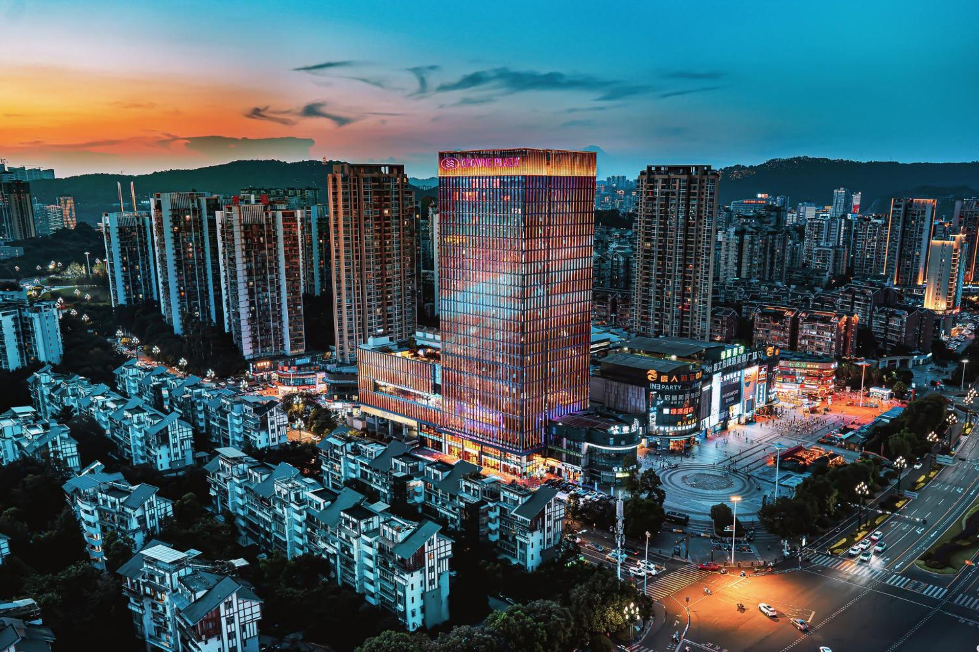Hotel Crowne Plaza Yibin By Ihg Exterior foto